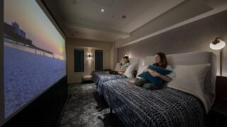 THE LIVELY 大阪本町